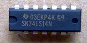 7414 DIP Hex Schmitt Trigger Inverter - Image 4