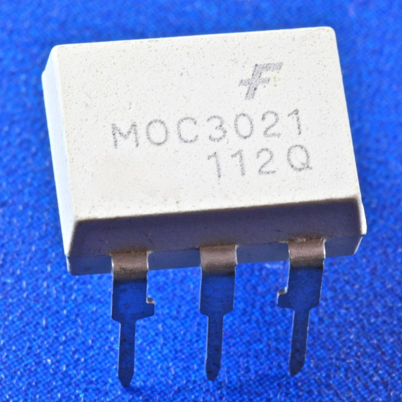 MOC3021 - Image 2