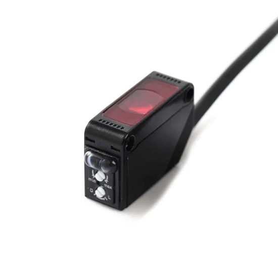 OMCH Diffuse Photo Electric Proximity Sensor Switch NPN (5-30)cm Ended with Socket (One Year Warranty)